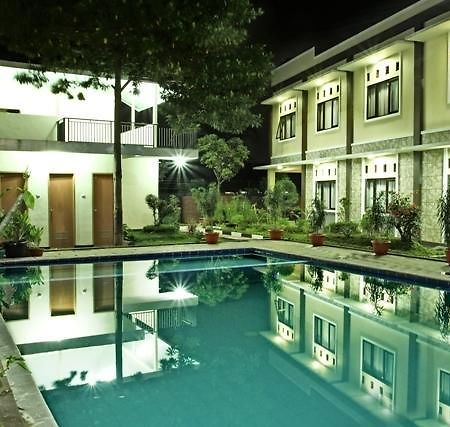 Gumilang Hotel Bogor Eksteriør billede