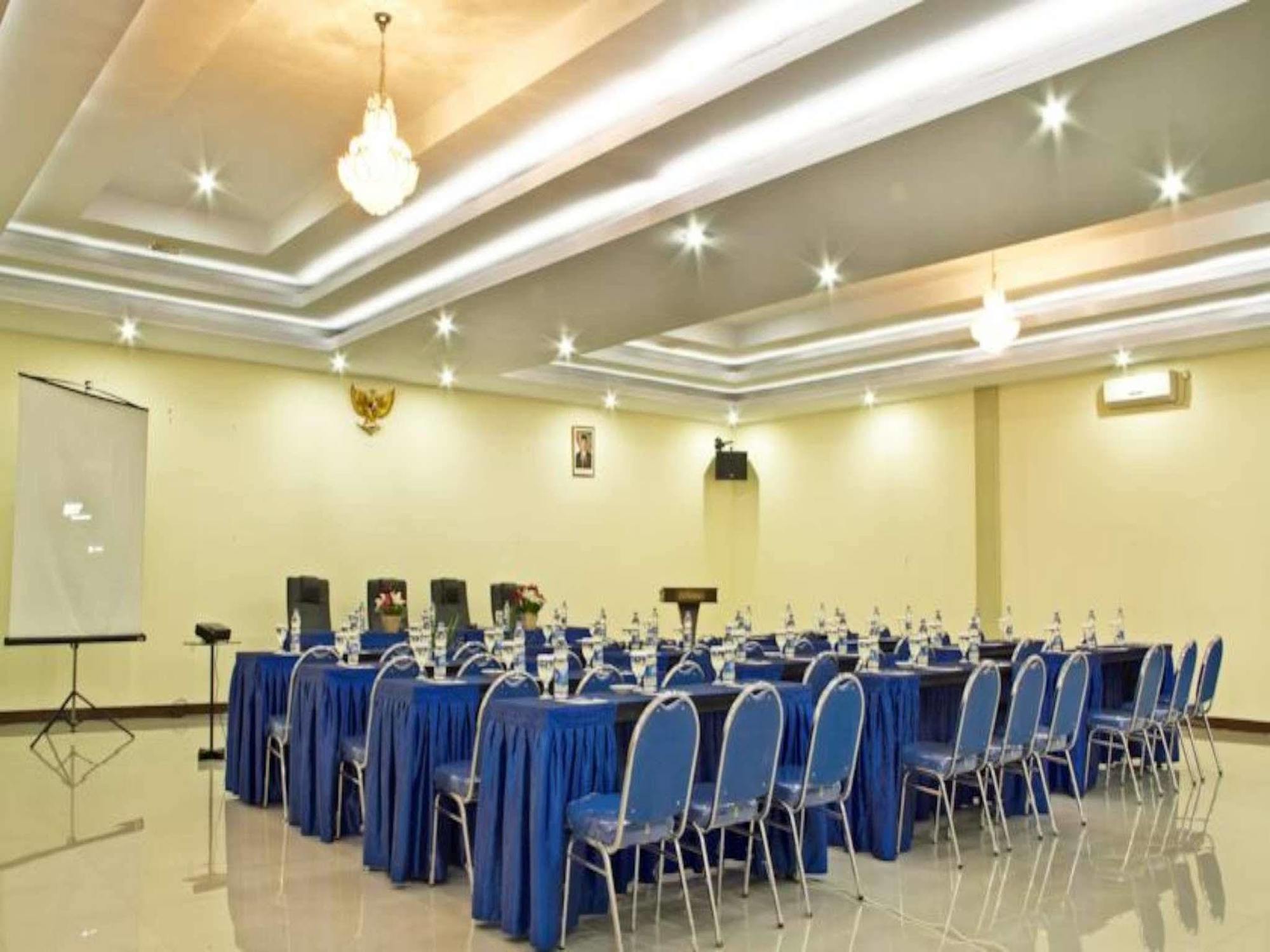Gumilang Hotel Bogor Eksteriør billede